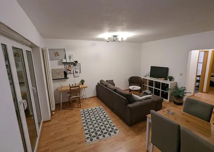 Zentrumsnahe Mit Sonnenterrasse * Lipcse