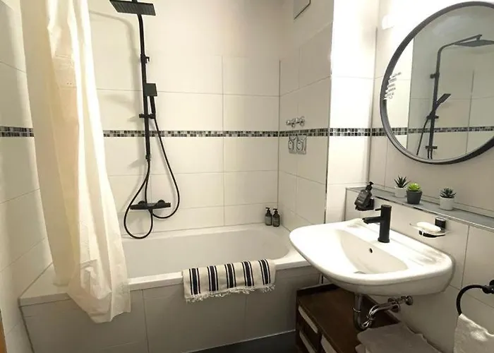 Zentrumsnahe Mit Sonnenterrasse