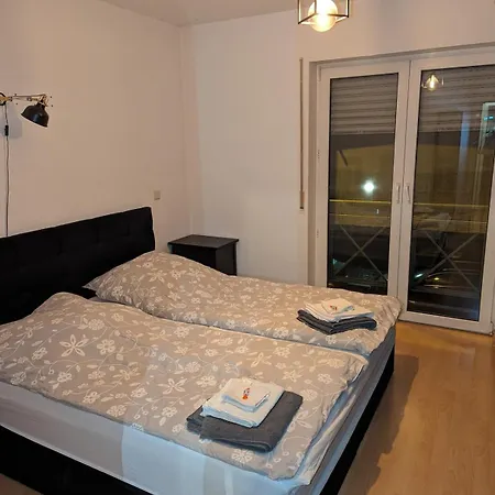 Zentrumsnahe Mit Sonnenterrasse Apartment