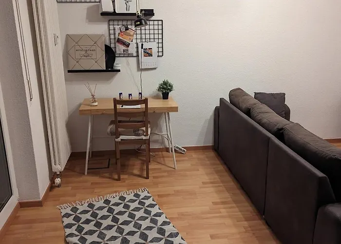 Zentrumsnahe Mit Sonnenterrasse Апартаменты *